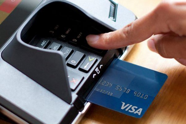 Dịch vụ rút tiền mặt thẻ tín dụng tại ruttiennhanh247.vn chi phí thấp